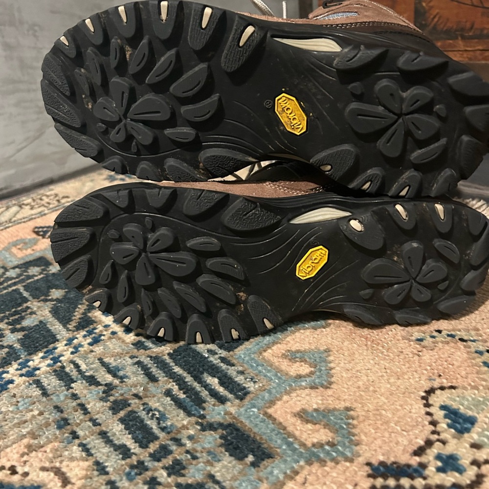 Garmont Brown and Gray Hiking Boots - Picture 5 of 12